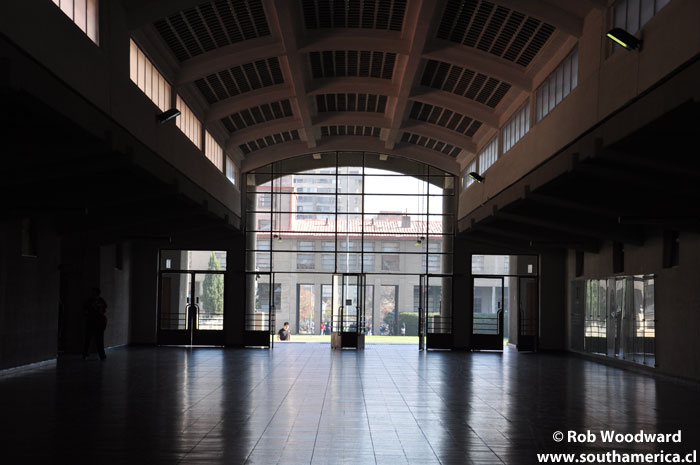 Escuela Militar inside patio