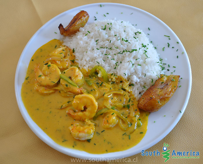 Encocado de Camarones - Ecuador Food