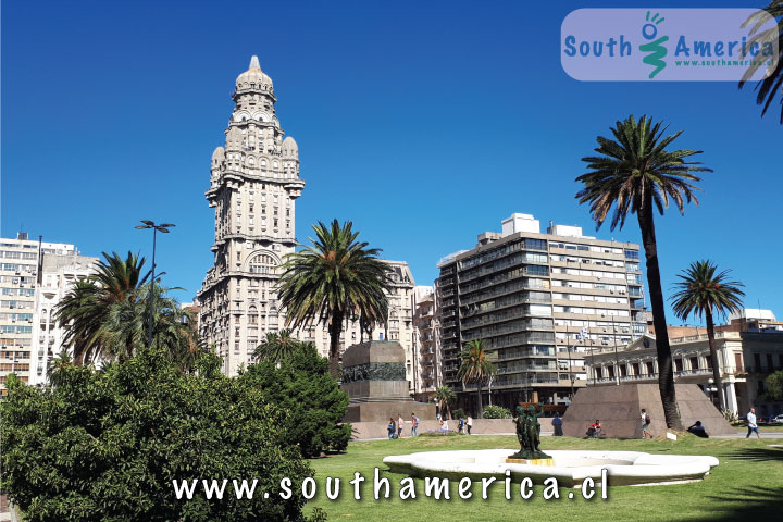 Plaza Independencia Montevideo Uruguay