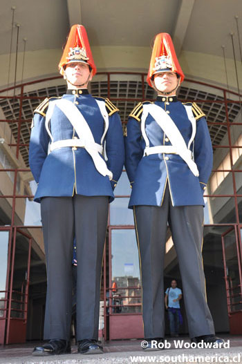 Escuela Militar parade uniforms